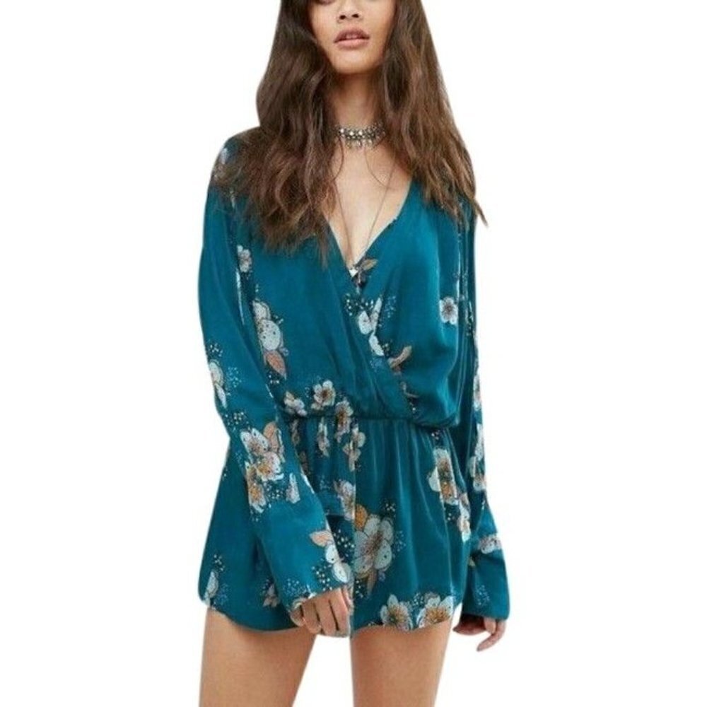Free People Tuscan Dreams Blue Floral Wrap Long Sleeve‎ Tunic XS